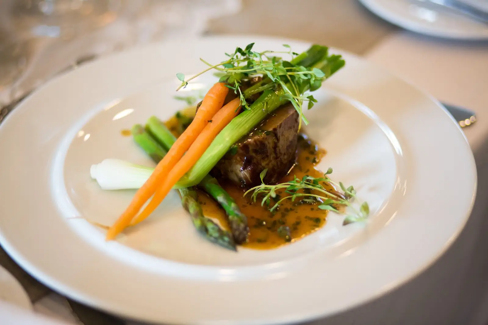 Dining detail at Merovellangrandlodge